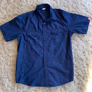 MauiBuilt mens shirt Size Small